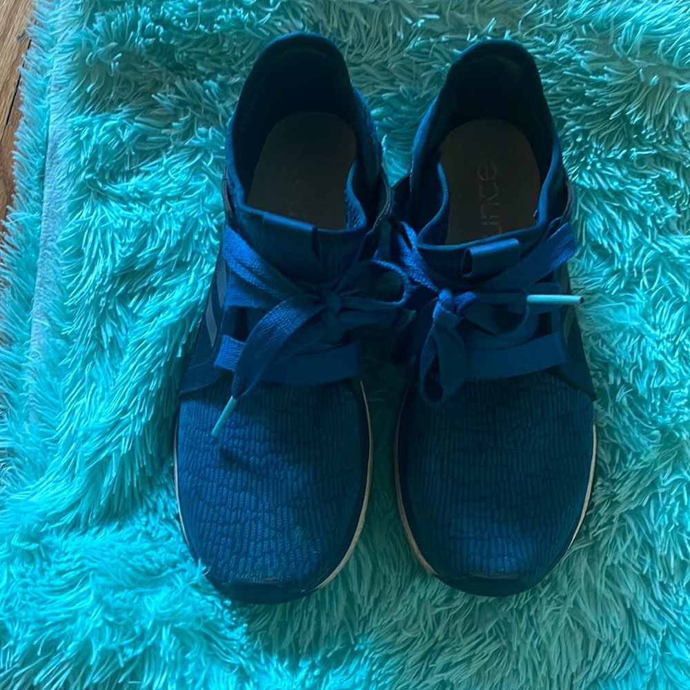 Selling blue edge lux shoes size 8